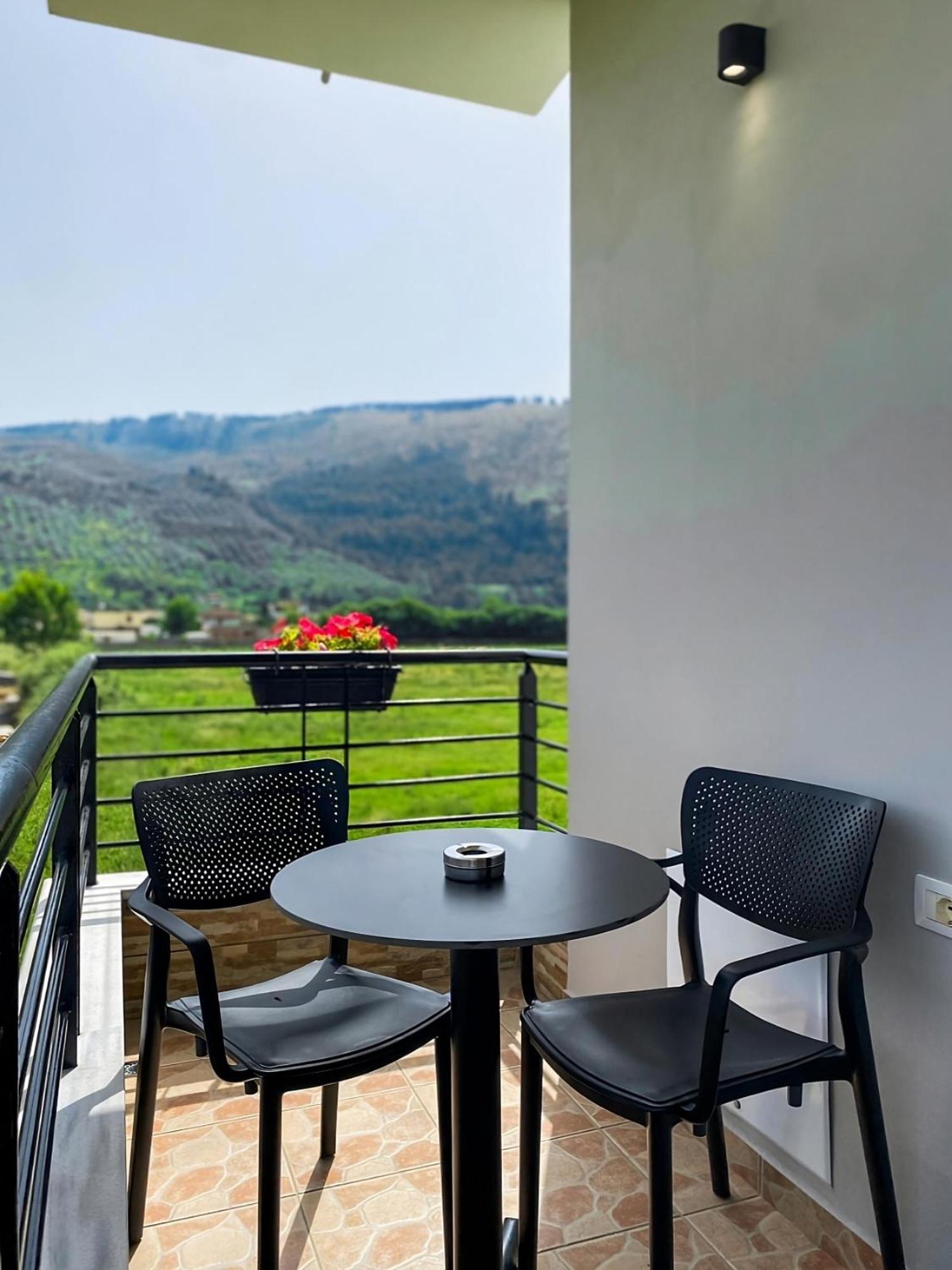 Villa Tabaku 베라트 외부 사진