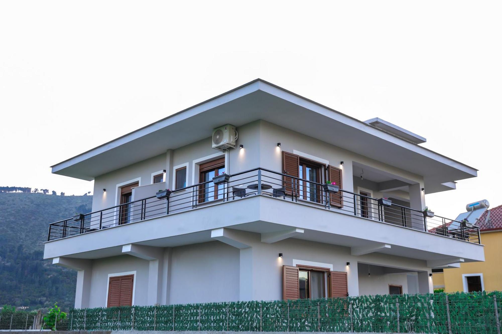 Villa Tabaku 베라트 외부 사진